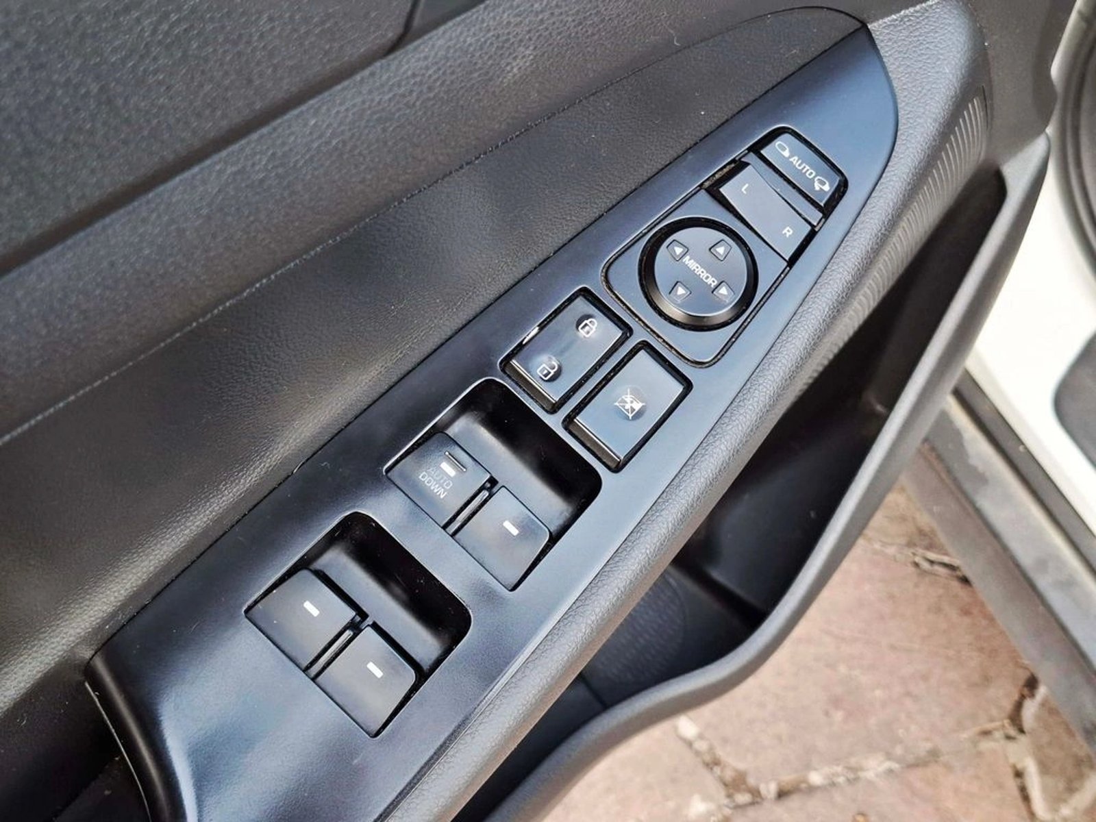 Hyundai TUCSON 2.0 GL AUT 4X2 2018 - Imagen 14 de 20