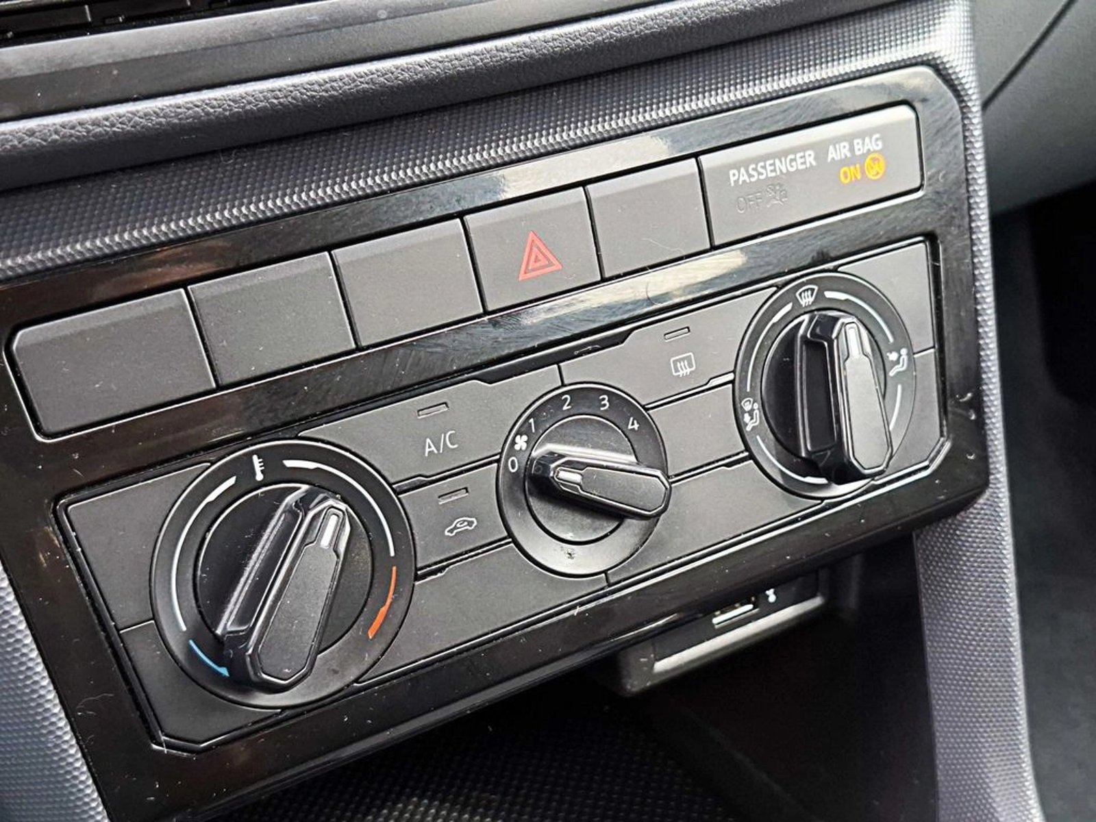 Volkswagen T-CROSS 1.0 TRENDLINE MT 2023 - Imagen 20 de 20
