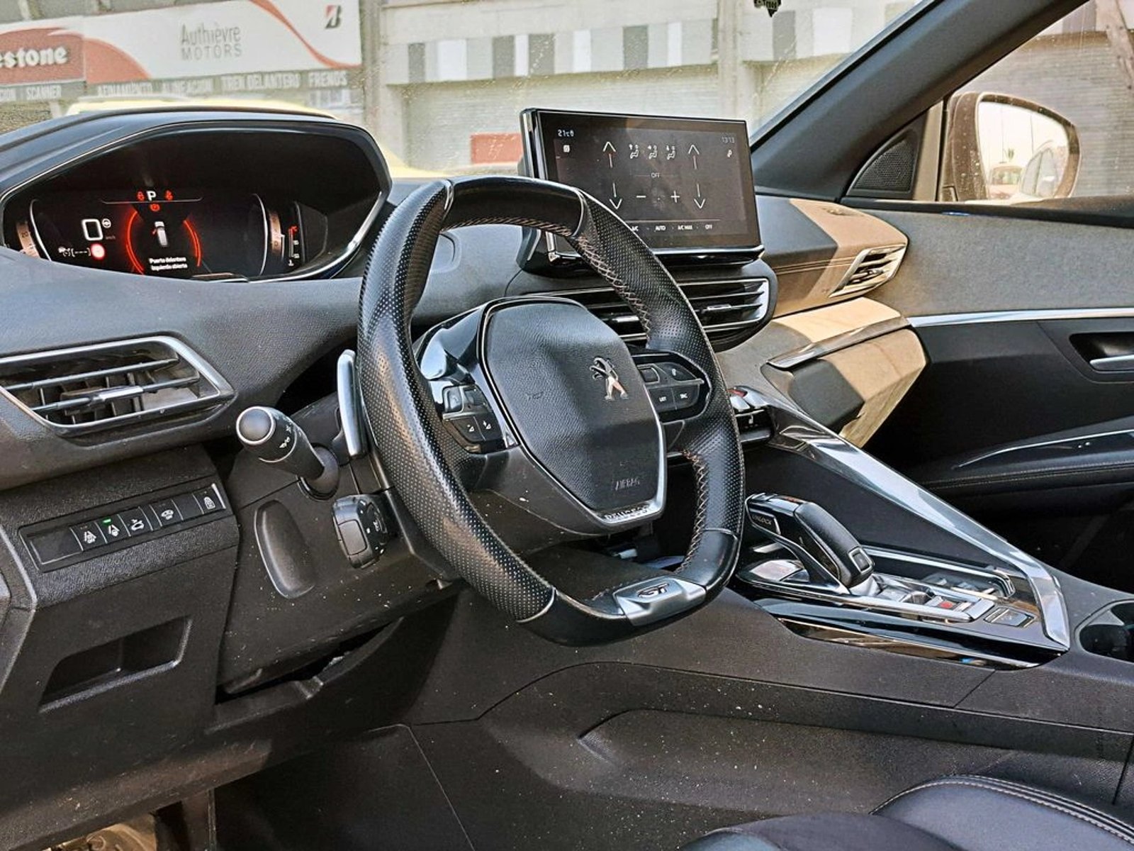 Peugeot 3008 1.5 GT BLUEHDI 130 AT 2021 - Foto 3 de 4