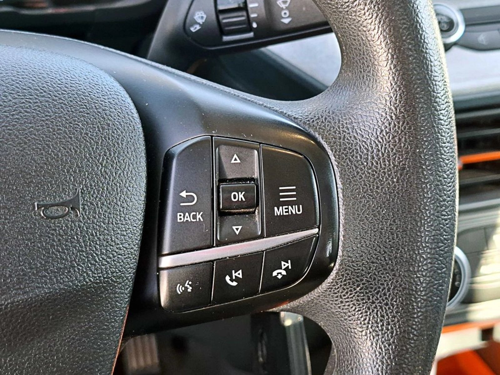 Ford MAVERICK 2.0 XLT AT 2025 - Imagen 15 de 18