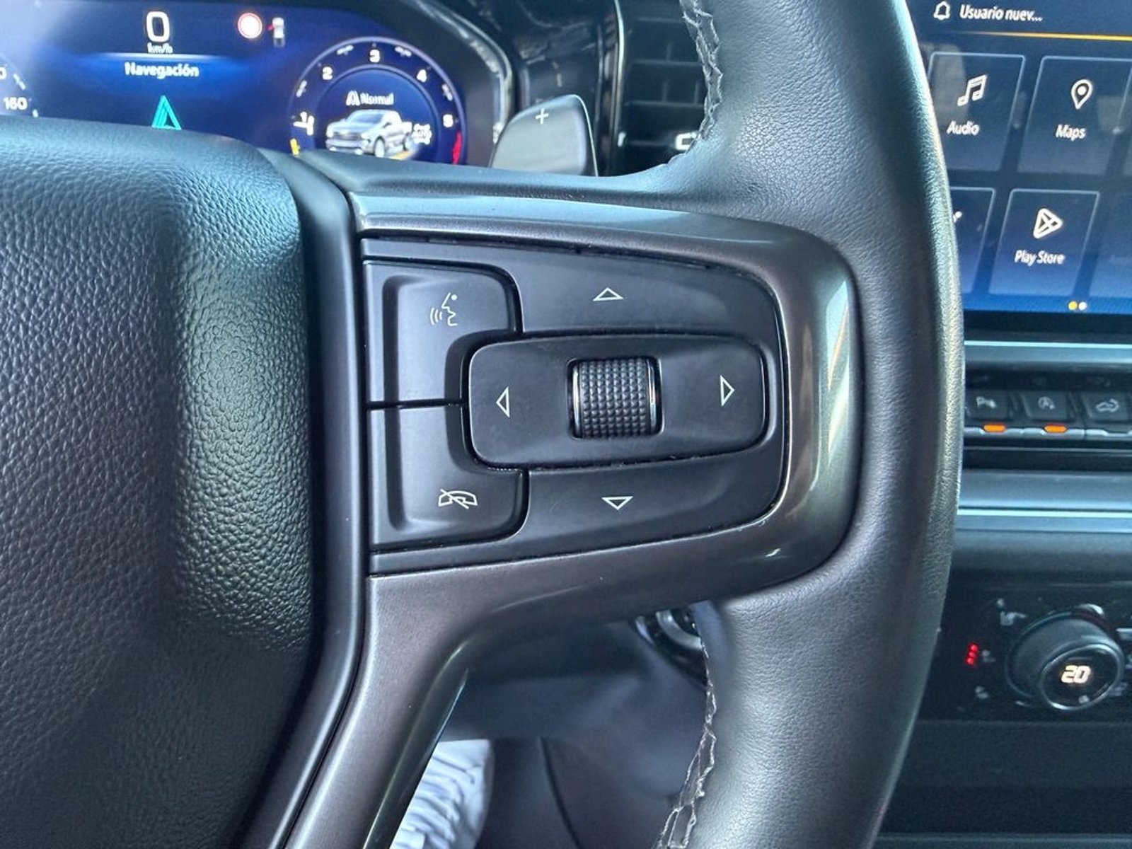 CHEVROLET SILVERADO 3.0 HIGH COUNTRY 2023 - Imagen 17 de 20