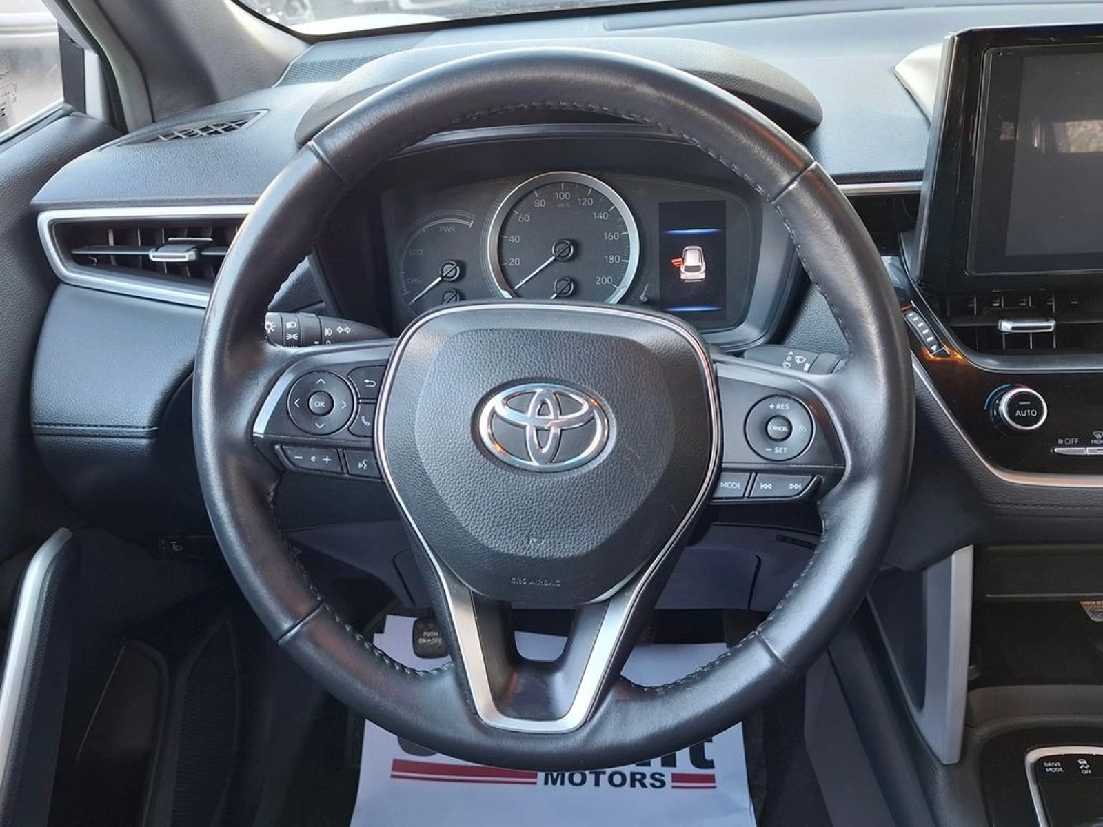 Toyota COROLLA CROSS HYBRID 1.5 MT 2023 - Imagen 14 de 20