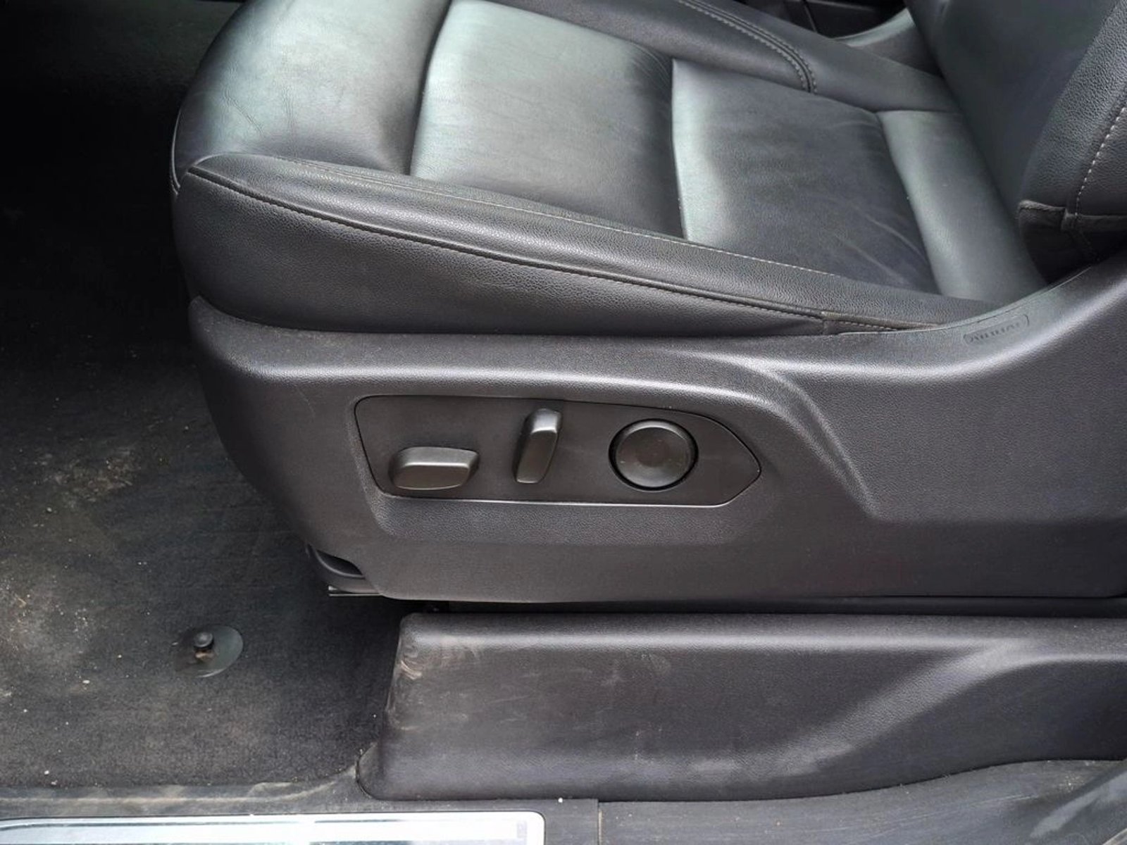 CHEVROLET SILVERADO 5.3 LT R TRAIL BOSS Z71 4X4 AT 4P 2025 - Imagen 14 de 20