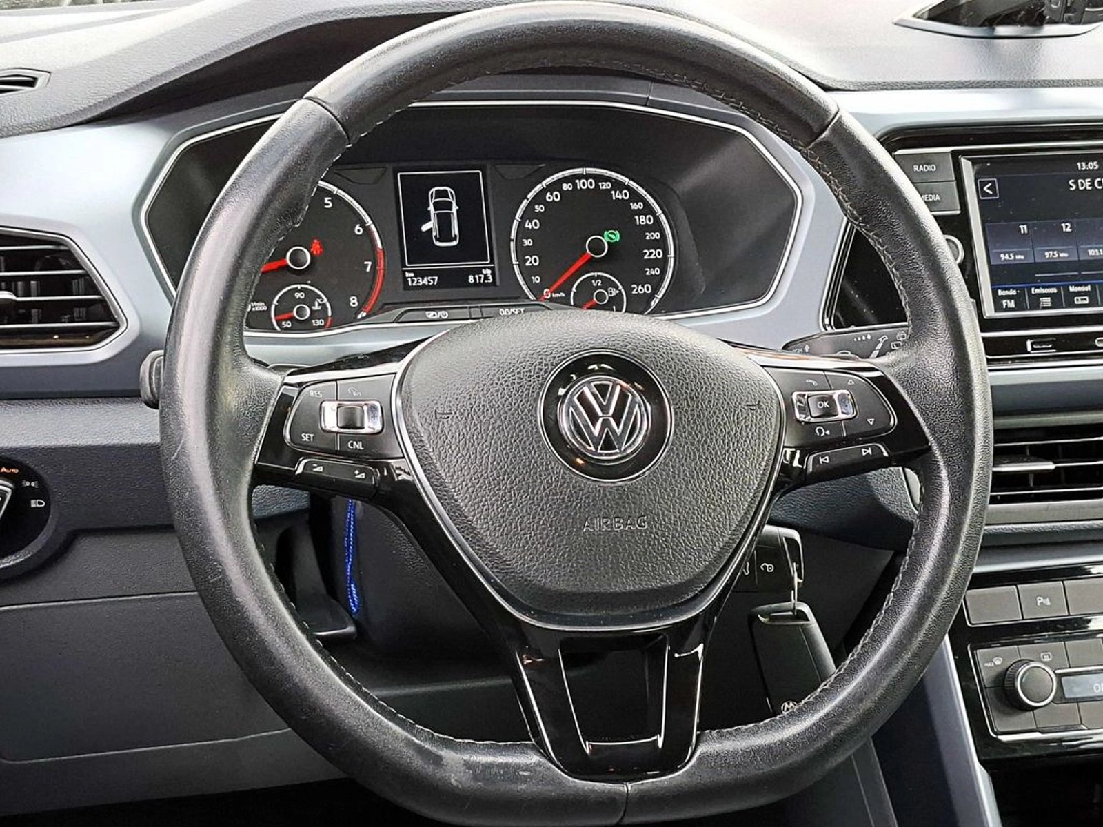 VOLKSWAGEN T-CROSS COMFORTLINE 1.6 AUT 2021 - Imagen 12 de 18