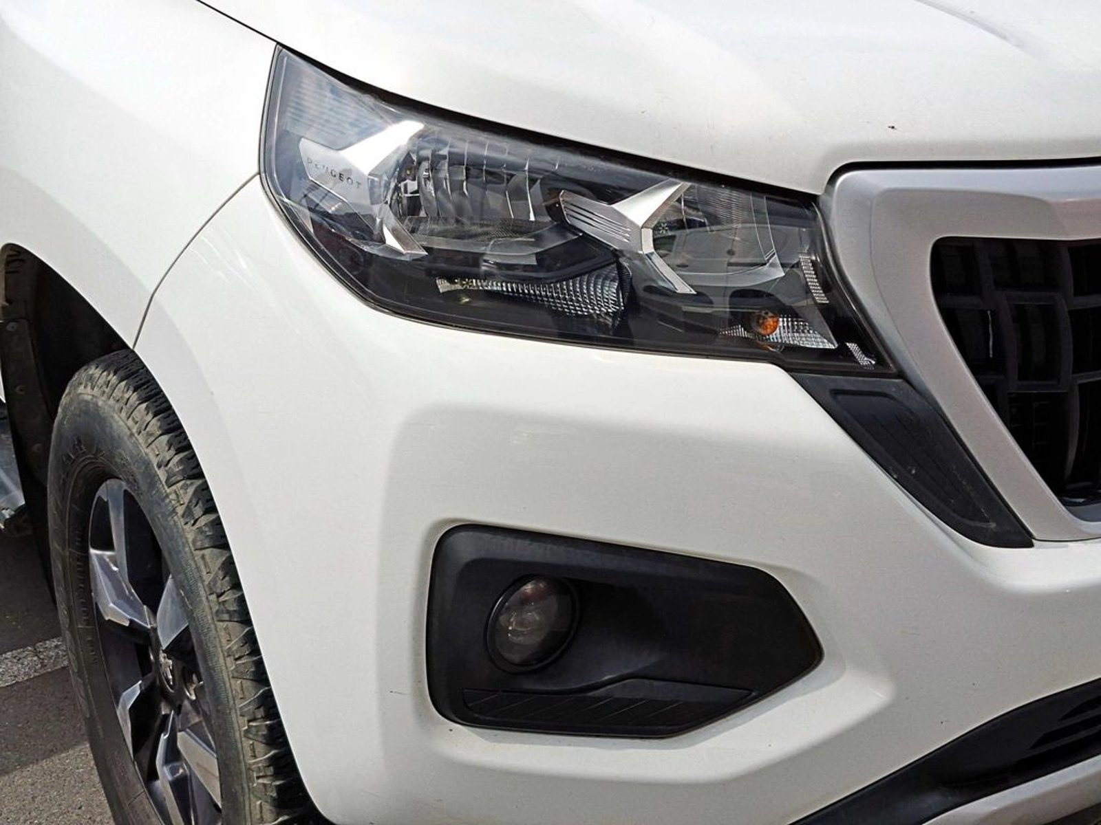 Peugeot LANDTREK 1.9 ACTIVE HDI 150 MT 4X2 DIESEL 2022 - Imagen 4 de 16