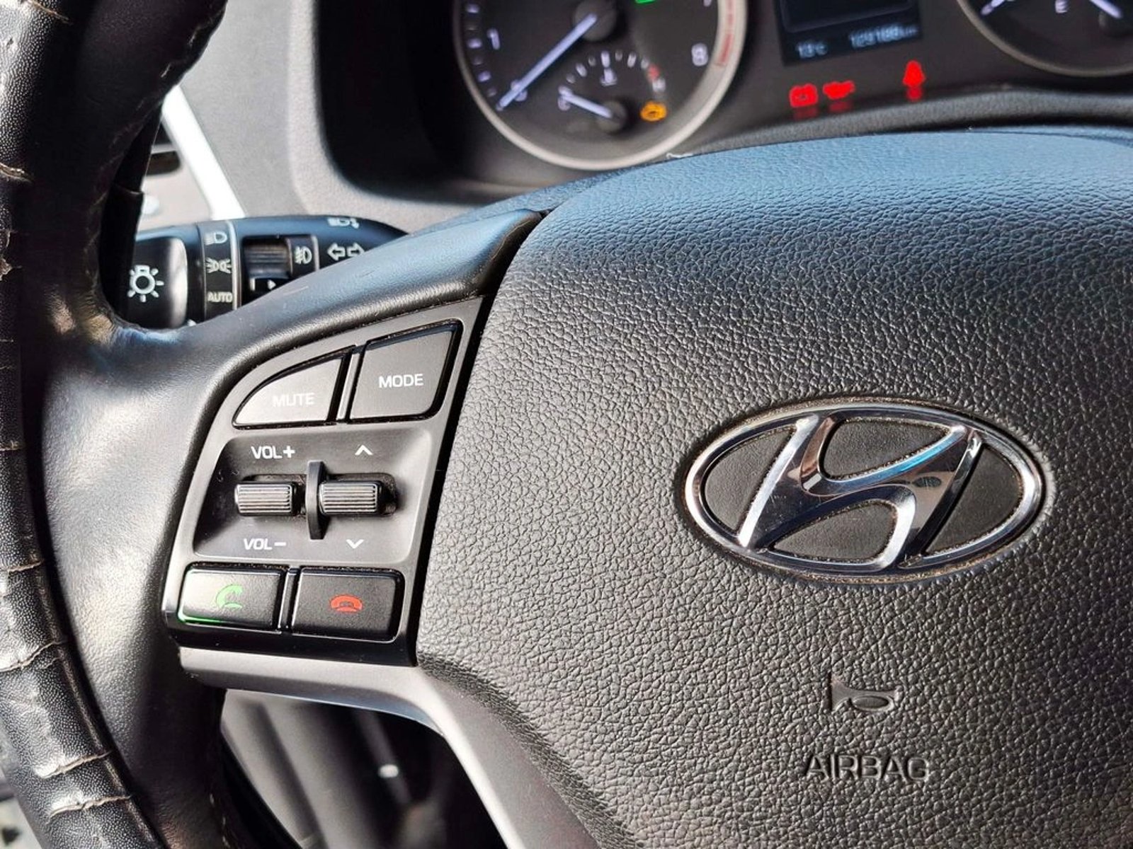 Hyundai TUCSON 2.0 GL AUT 4X2 2018 - Imagen 19 de 20