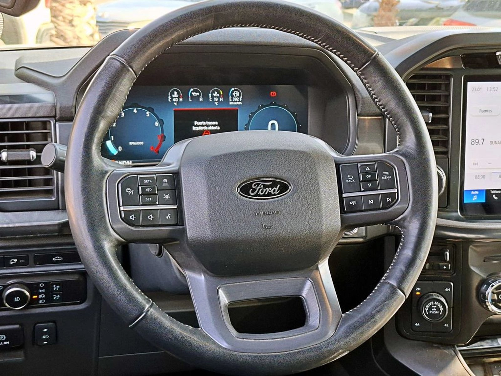FORD F-150 LARIAT SPORT 4X4 AUT 2025 - Imagen 15 de 20