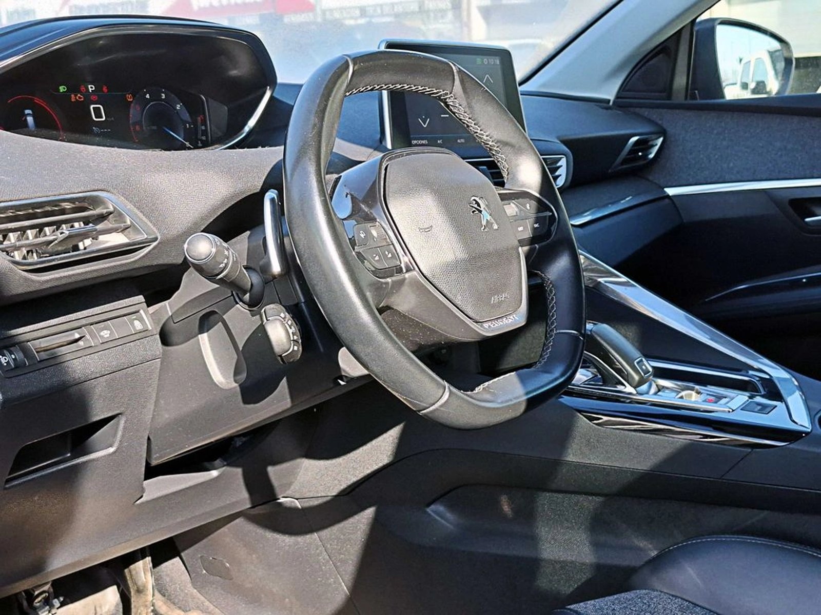 Peugeot 3008 1.6 ALLURE AT DIESEL 2019 - Imagen 7 de 15
