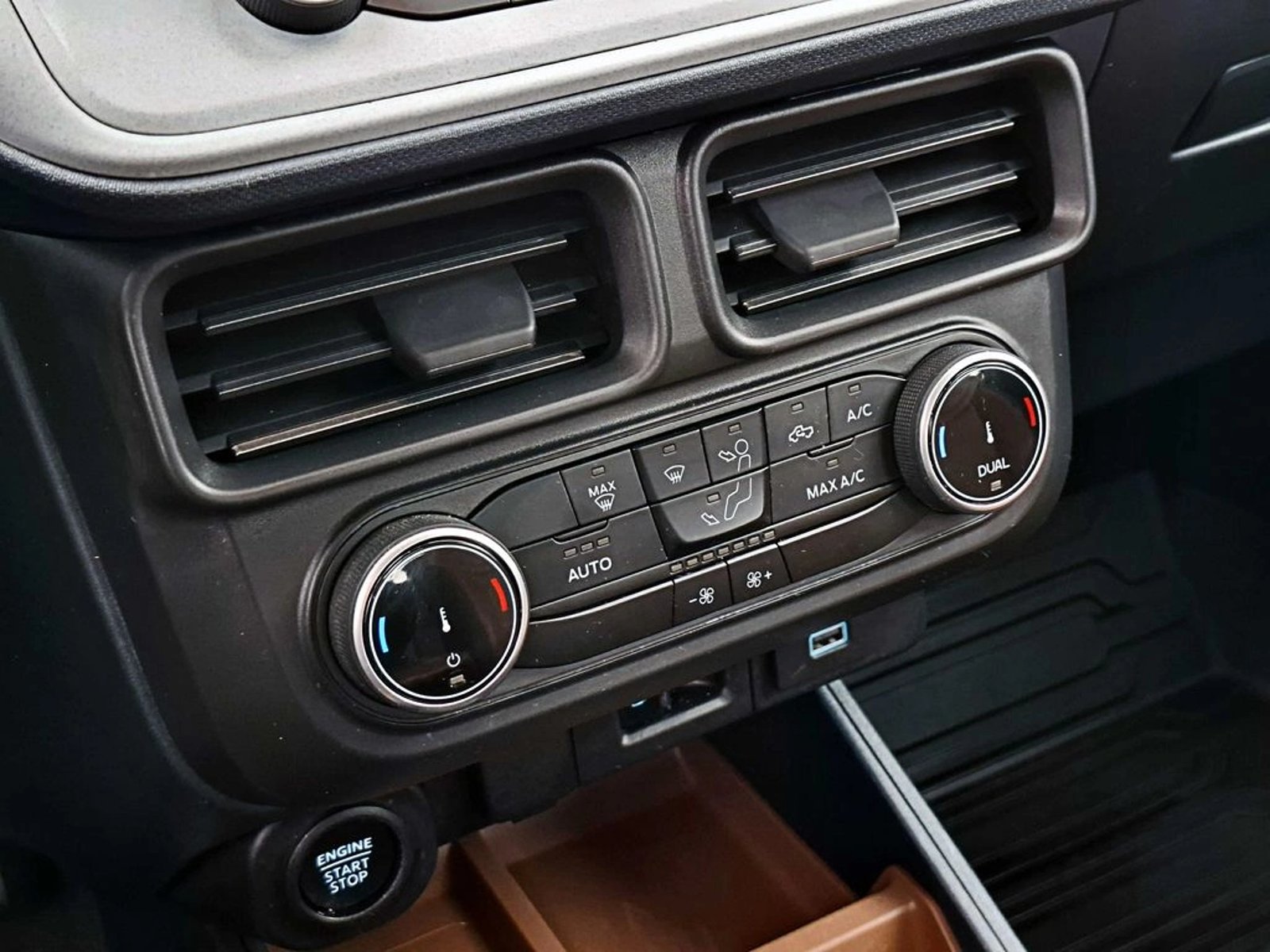 Ford MAVERICK LARIAT 2.0 4X4 AUT 2024 - Imagen 17 de 18