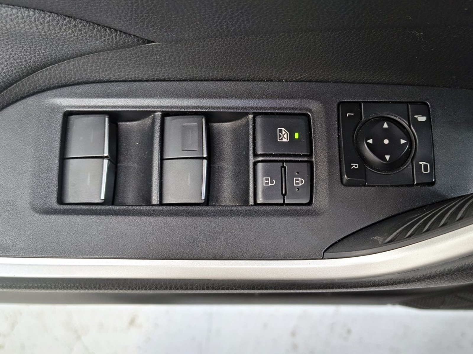 Toyota RAV4 HYBRID CVT 2.5 AUT 2025 - Imagen 9 de 19