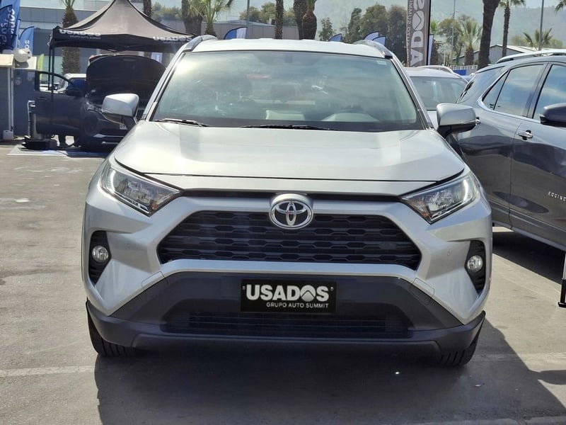 Toyota RAV4 2.0 XLE AT 2019 - Imagen 3 de 19