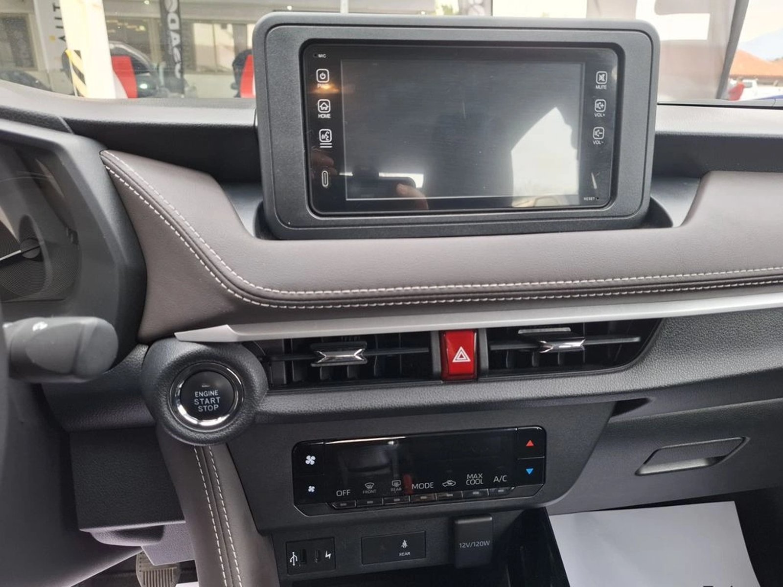 Toyota YARIS E MT 2026 - Imagen 18 de 20