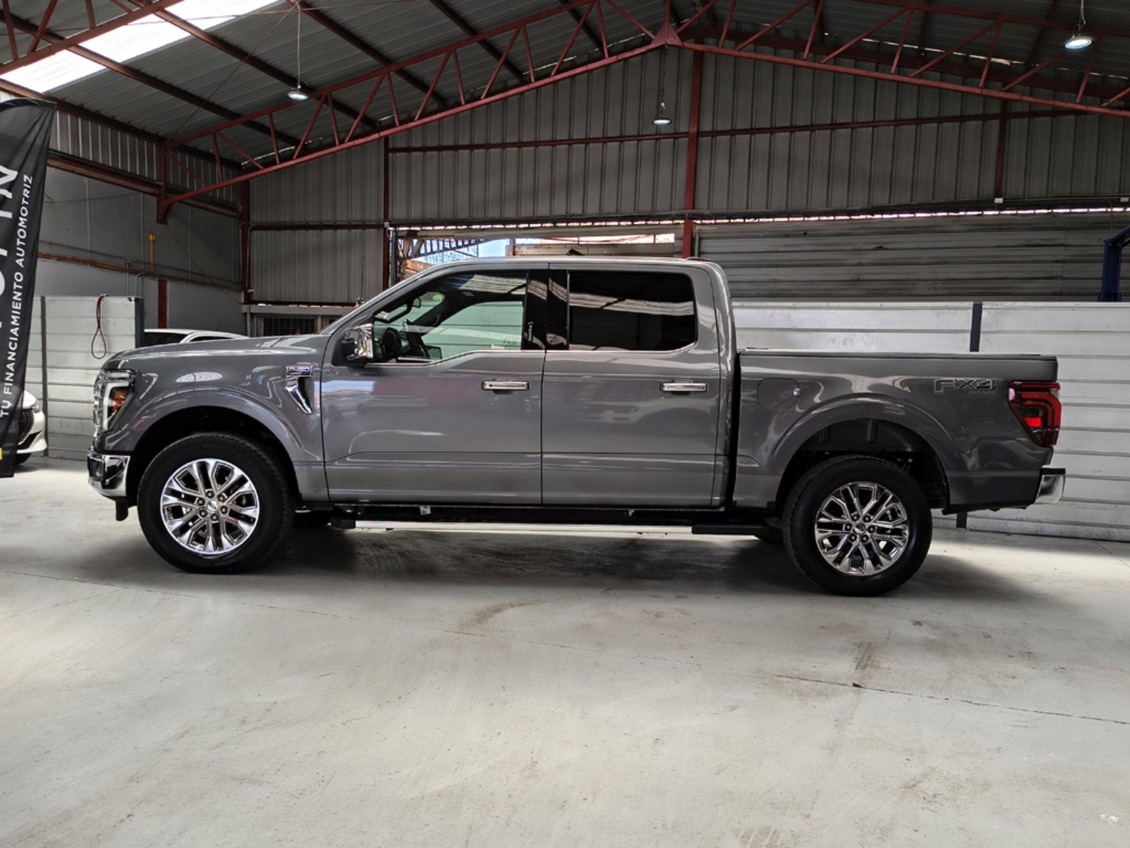 Ford F-150 5.0 LARIAT LUXURY CC DOB. CAB. 4X4 AT 4P 2025 - Foto 5 de 20