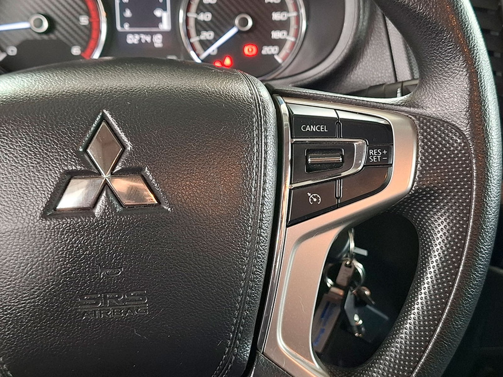 MITSUBISHI L200 2.4 TD DAKAR CRS HP MT 4X4 2023 - Imagen 11 de 20