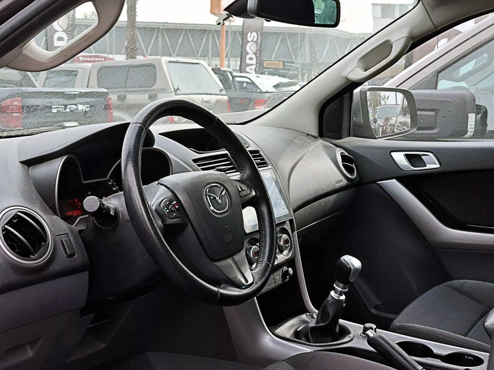 MAZDA BT-50 2.2 4X4 MT 2021 - Imagen 10 de 11