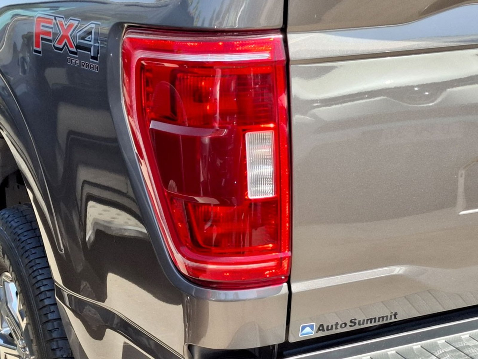 FORD F-150 5.0 XLT CC DOB. CAB. 4X4 AT 4P 2024 - Imagen 10 de 20