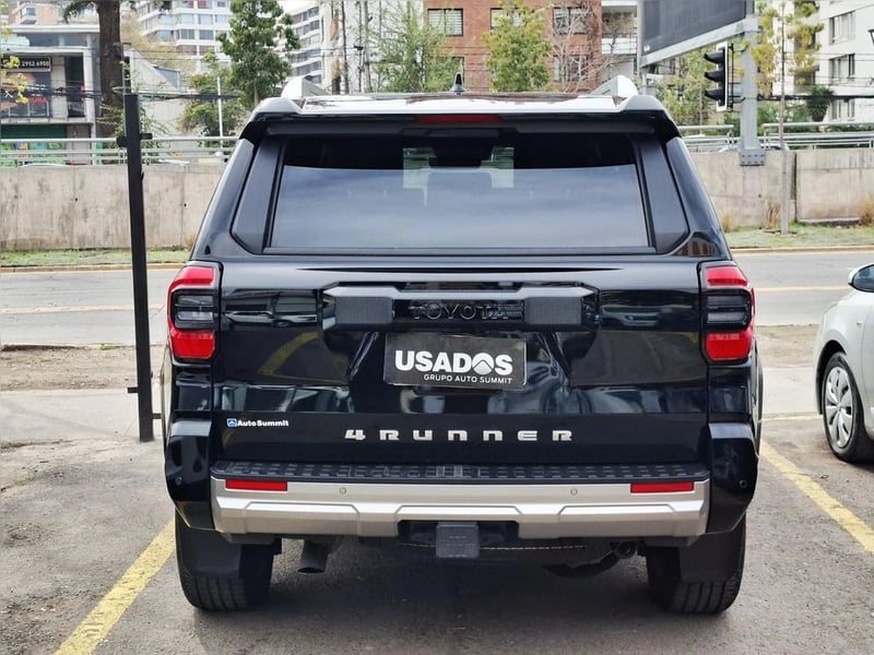 Toyota 4RUNNER LIMITED 4X4 2.4 AUT 2026 - Imagen 9 de 20