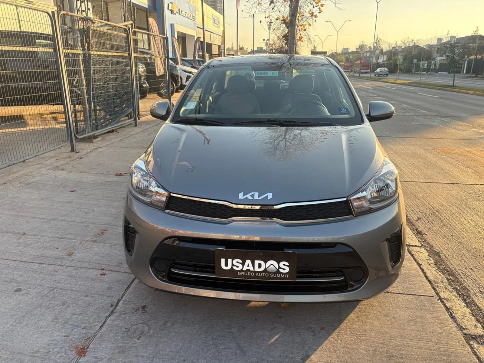 Kia SOLUTO LX 1.4 2023 - Imagen 3 de 10