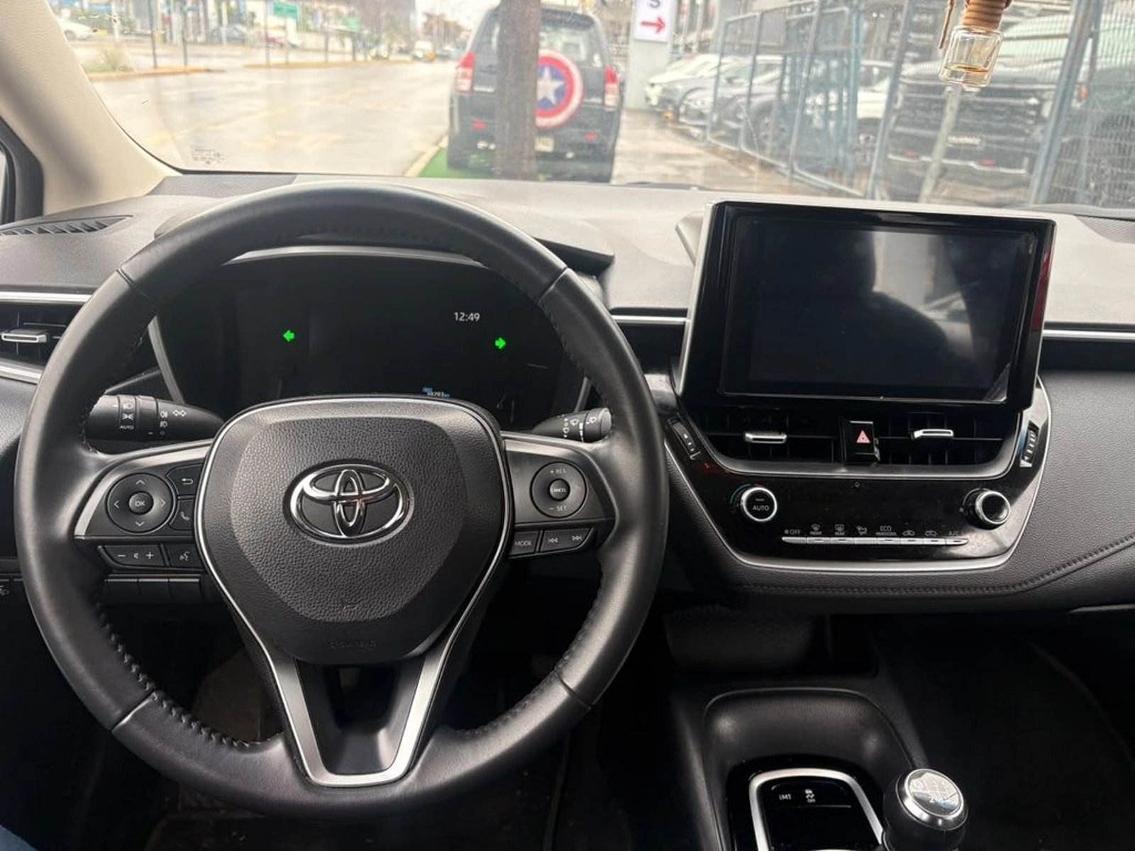 Toyota COROLLA 2.0 XEI 4X2 MT 4P 2023 - Imagen 6 de 10