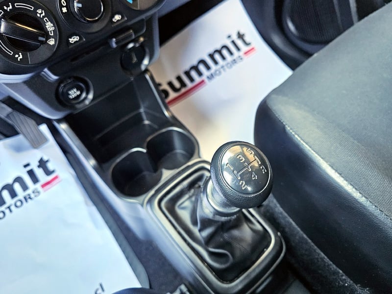 Suzuki S-PRESSO 1.0 GLX 2024 - Imagen 18 de 20
