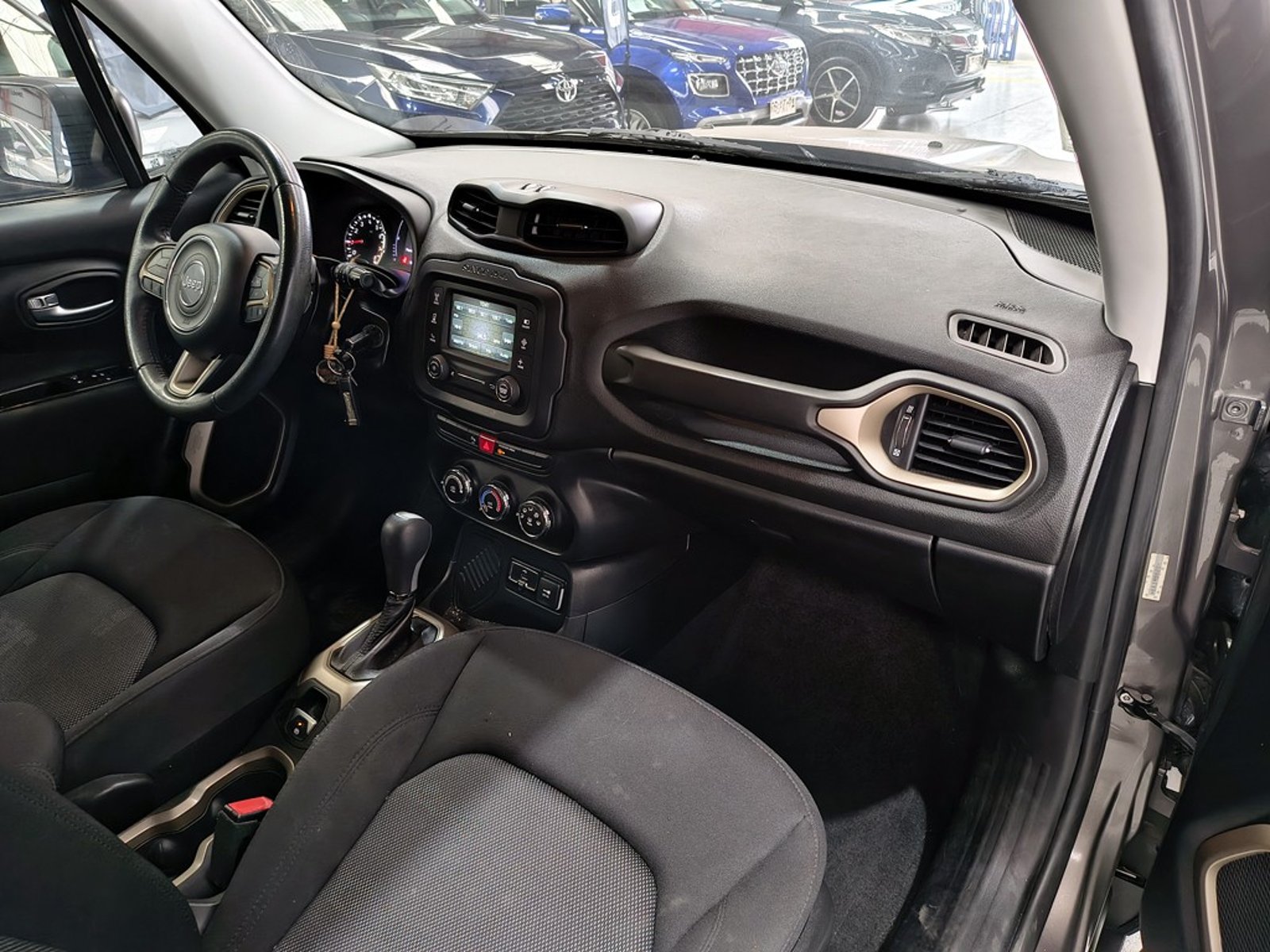 JEEP RENEGADE 1.8 SPORT LX 2018 - Imagen 19 de 20