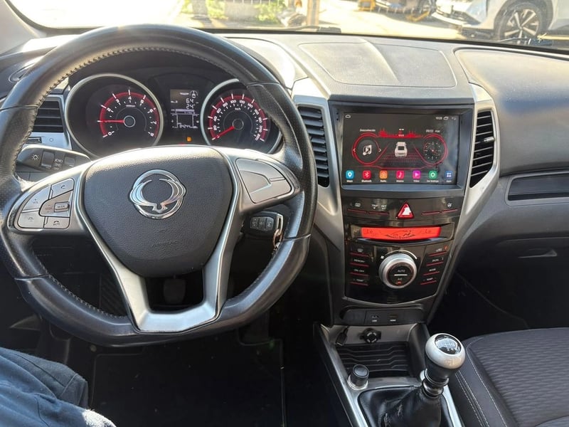SsangYong TIVOLI 1.6 2018 - Imagen 6 de 9