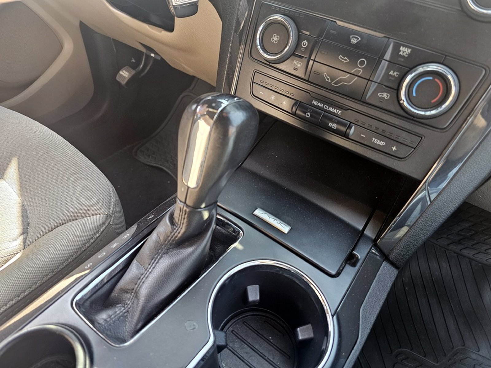 FORD EXPLORER 2.3 XLT AT 2019 - Imagen 18 de 20