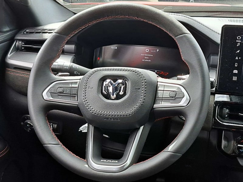 RAM RAMPAGE RT 4X4 2.0 AT 2024 - Imagen 10 de 16