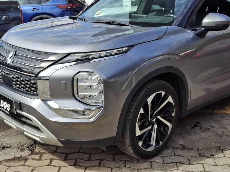 Mitsubishi OUTLANDER 2.5 2022 - Imagen 7 de 20