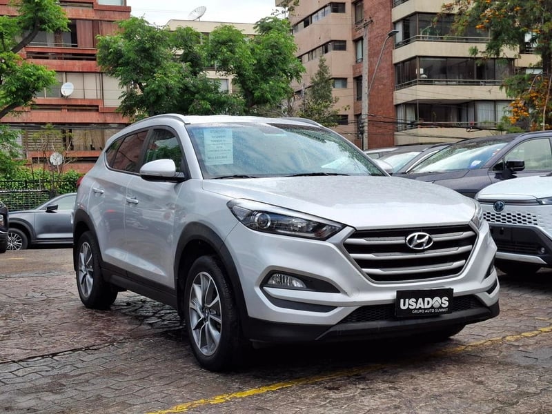 Hyundai TUCSON 2.0 PLUS 2WD AT 5P 2018 - Imagen 3 de 20
