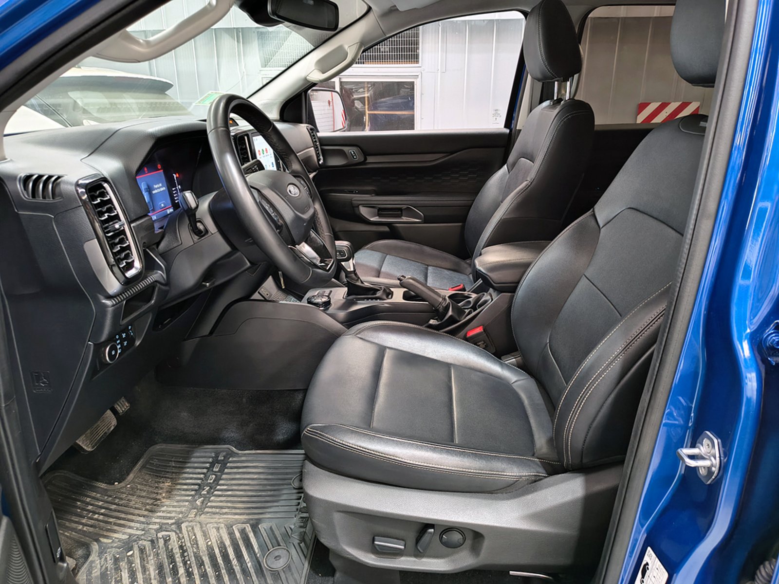 FORD RANGER XLT BITURBO 2025 - Imagen 12 de 20