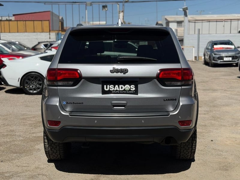 Jeep GRAND CHEROKEE 3.6 LAREDO AT 2021 - Imagen 6 de 14