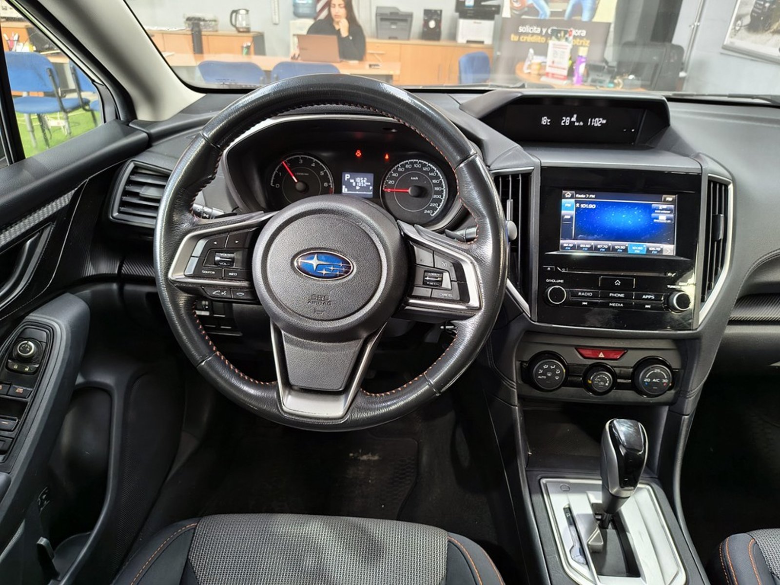 Subaru XV 2.0I CVT AWD 2018 - Imagen 14 de 20