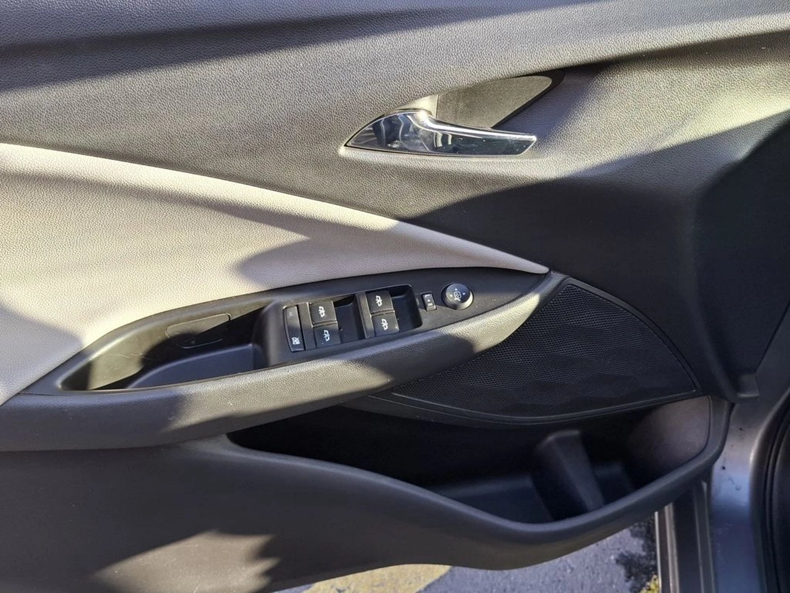 Chevrolet ONIX TURBO PREMIER AT 2021 - Imagen 14 de 20