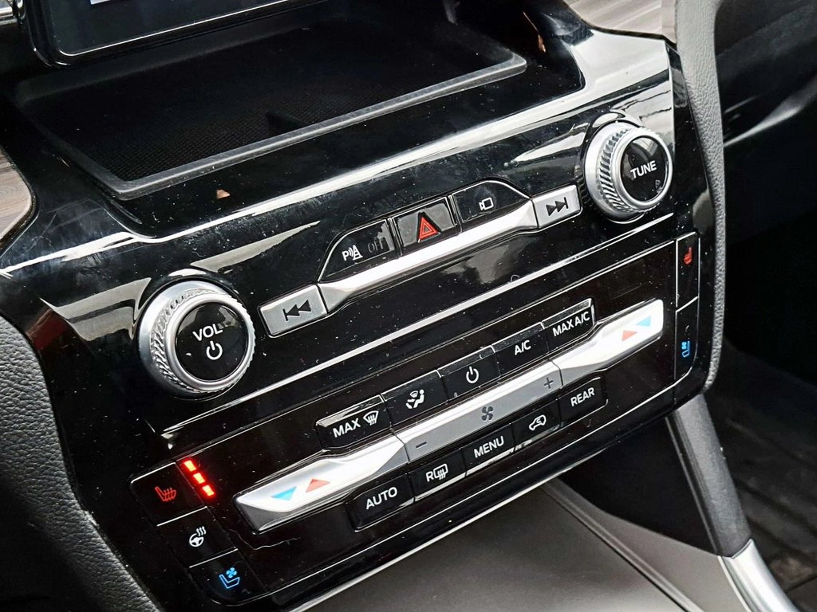 Ford EXPLORER 2.3 LIMITED AT 4X4 2021 - Imagen 17 de 18