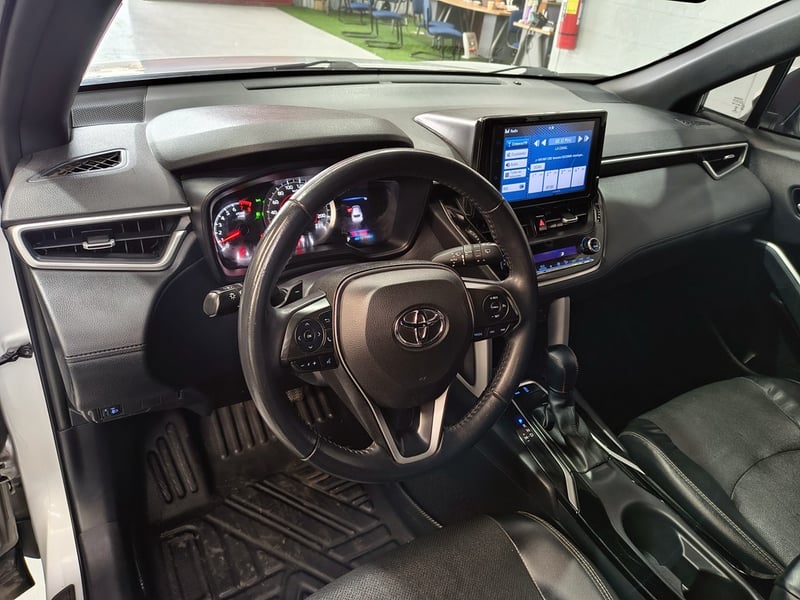 Toyota COROLLA CROSS 2.0 SG AT 2023 - Imagen 12 de 20
