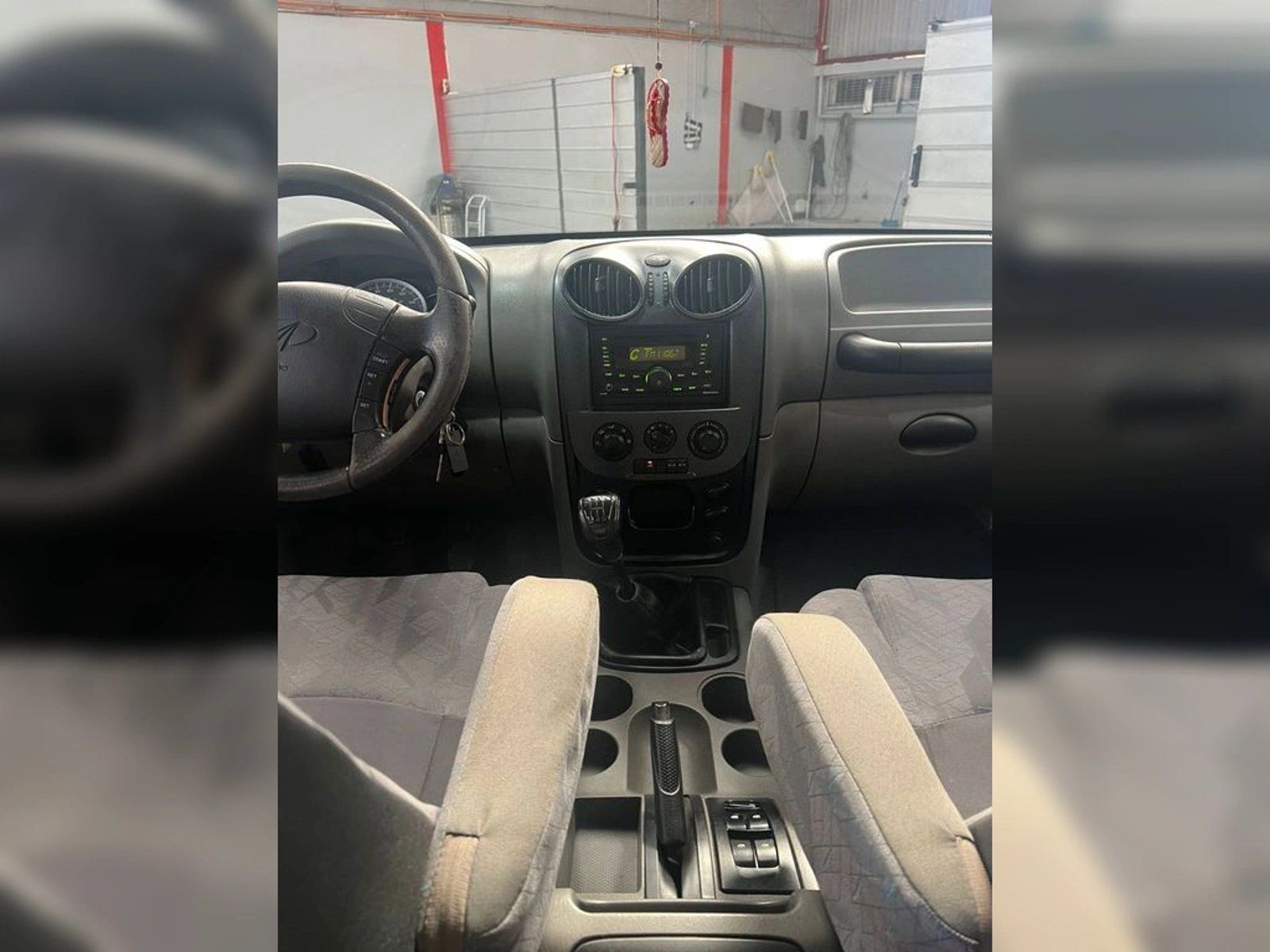 MAHINDRA SCORPIO 2.2 SUV ABS 2AB EV MT 4X2 DIESEL 2015 - Imagen 14 de 15