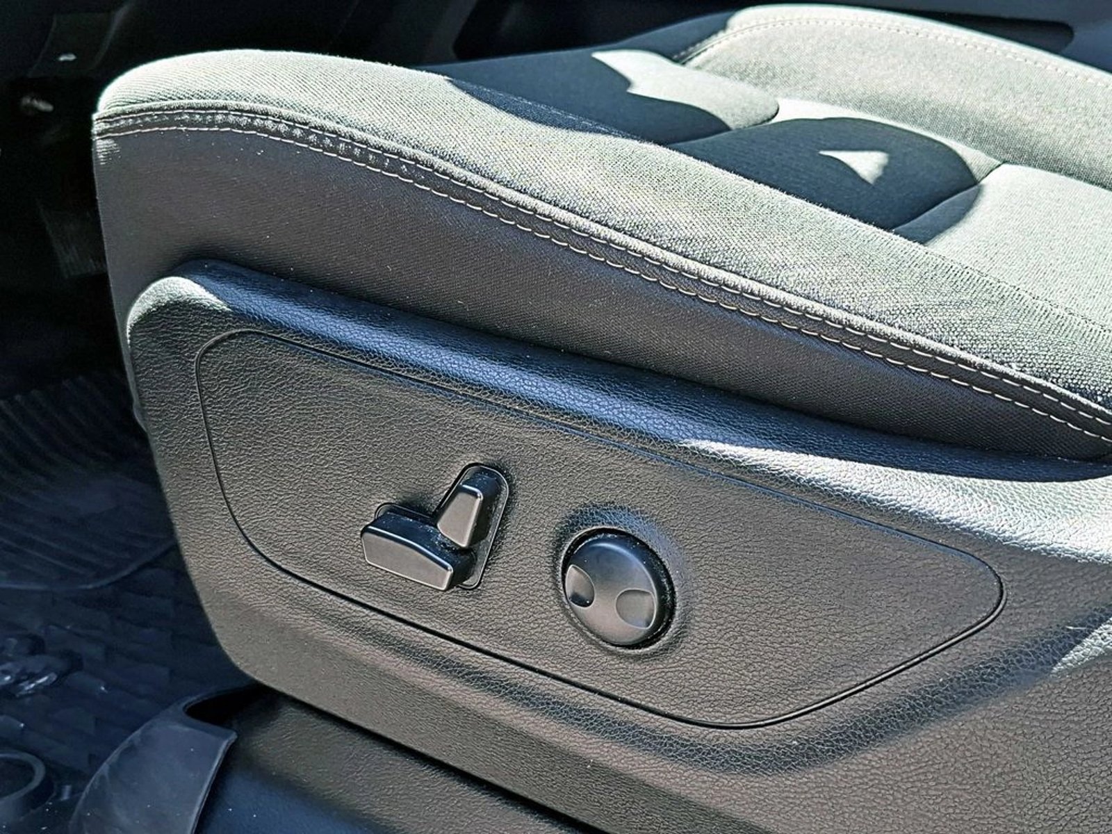 RAM 1500 3.6 BIG HORN 4X4 CREW CAB E-TORQUE AT 4P 2023 - Imagen 11 de 18