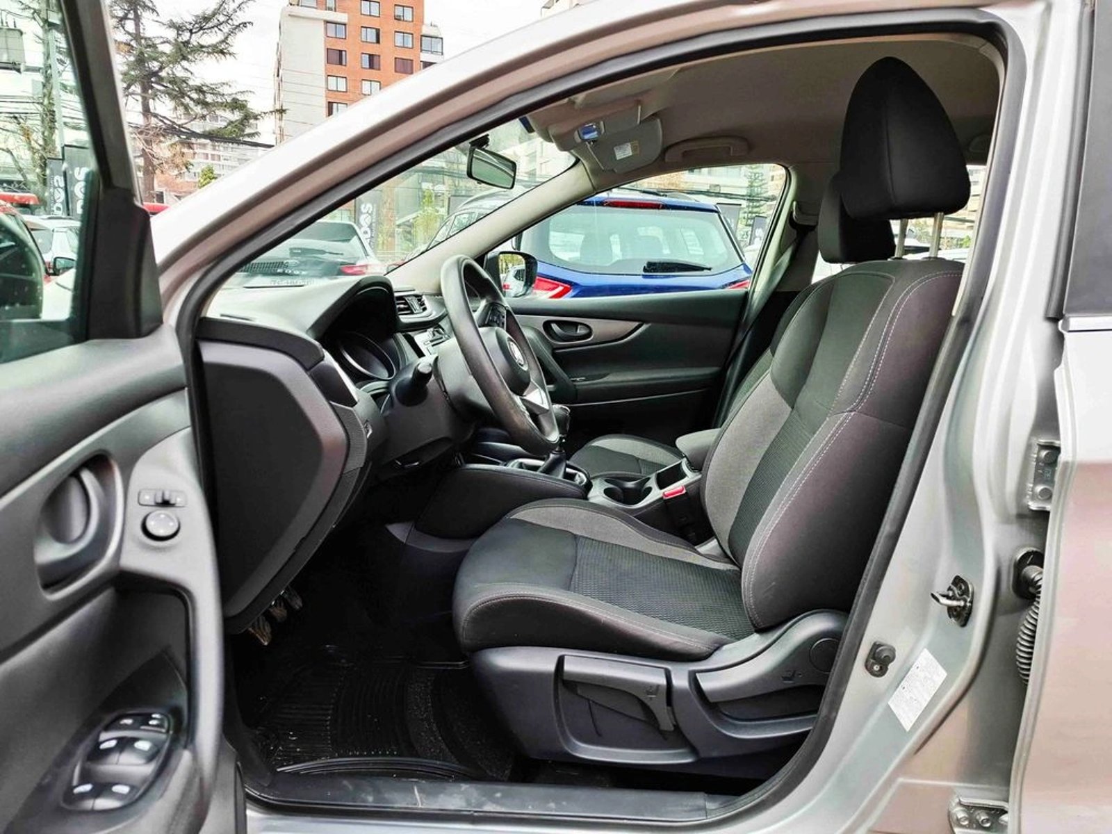 Nissan QASHQAI 2.0 SENSE MT 2019 - Imagen 15 de 20