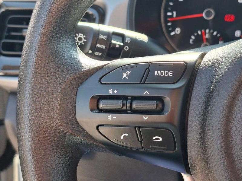 Kia RIO 4 1.4 EX FULL AT 2022 - Imagen 14 de 19