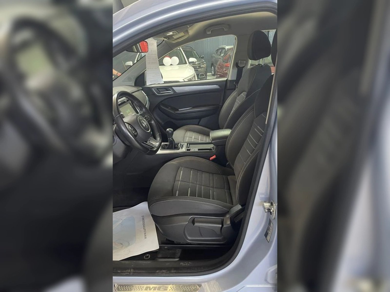 MG RX5 1.5T STD 2WD MT 5P 2023 - Imagen 9 de 11