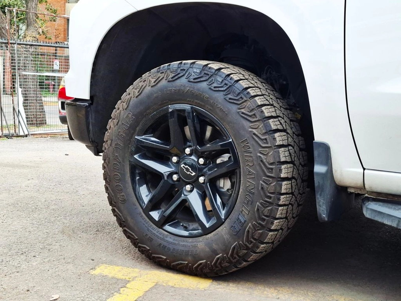 CHEVROLET SILVERADO 5.3 LT R TRAIL BOSS Z71 4X4 AT 4P 2025 - Imagen 6 de 20