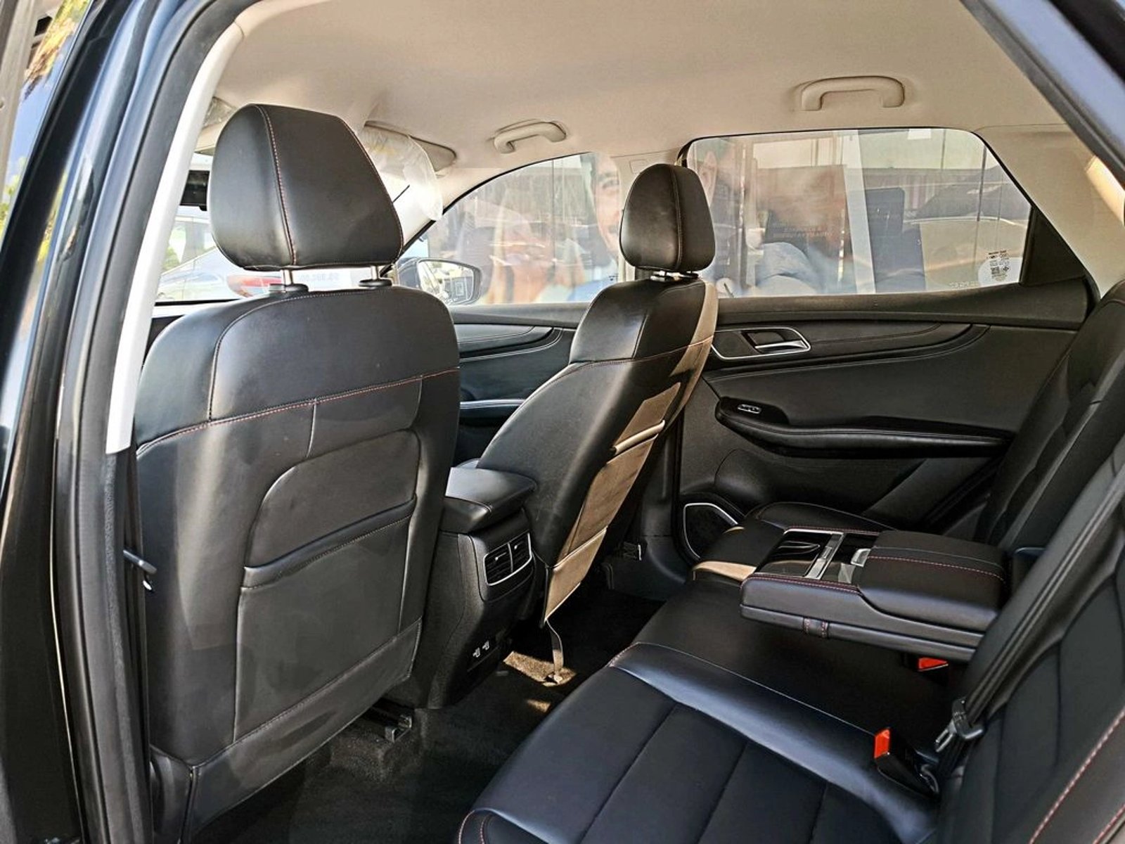 MG HS 1.5 DLX MT 2023 - Imagen 11 de 17