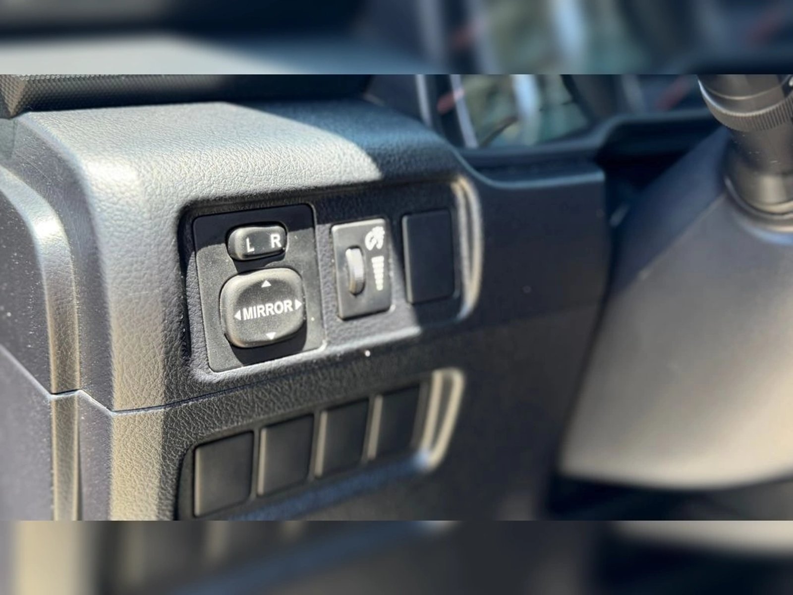 TOYOTA 4RUNNER 4.0 LIMITED 4X4 EURO V AT 5P 2022 - Imagen 13 de 20