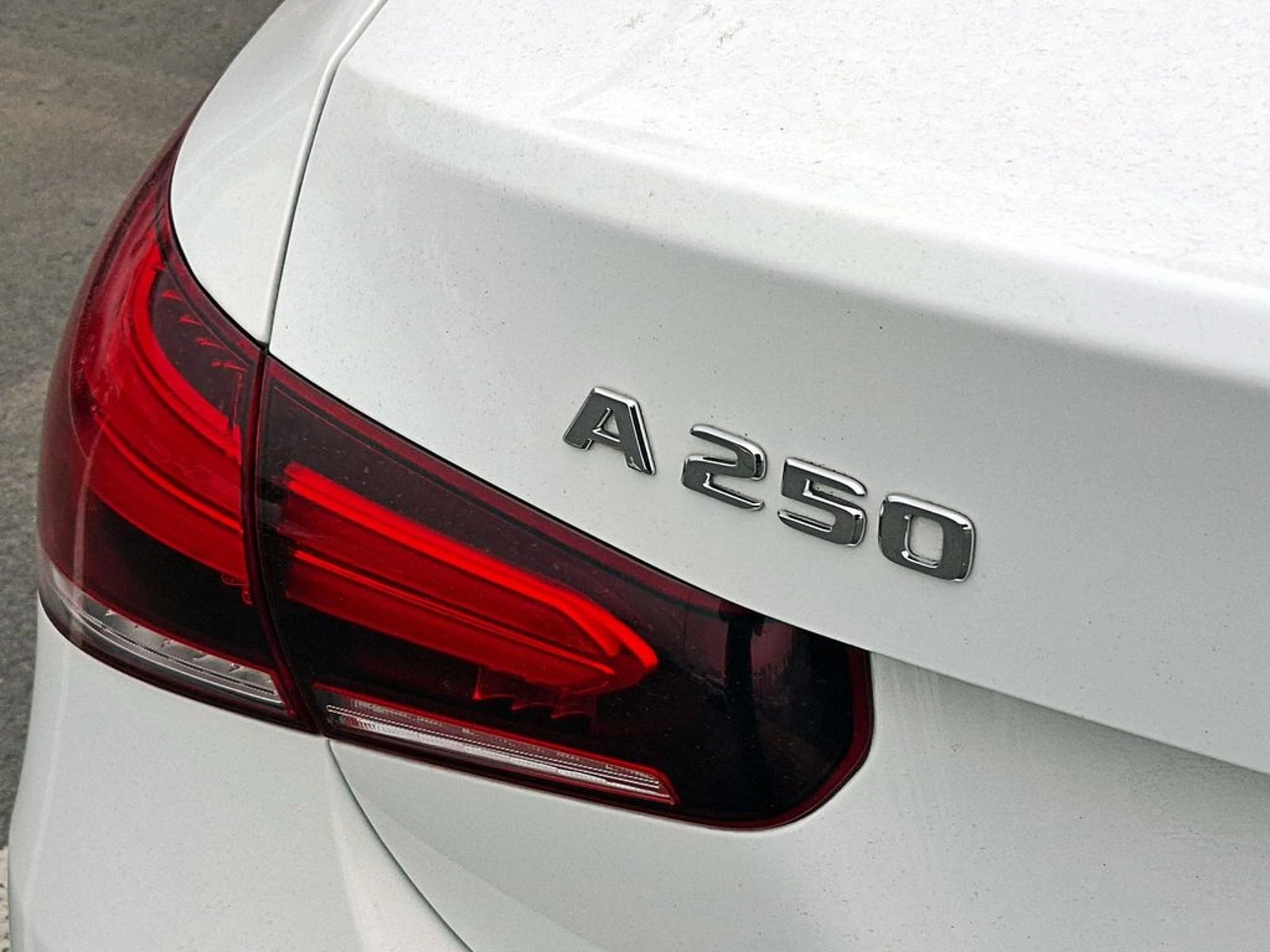 Mercedes-Benz A 250 2.0 AMG LINE 4X2 HB AT 5P 2023 - Imagen 7 de 18