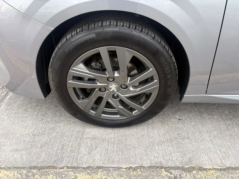Peugeot 208 1.2 PURETECH ACTIVE PACK 4X2 75 MT 5P 2022 - Imagen 4 de 12