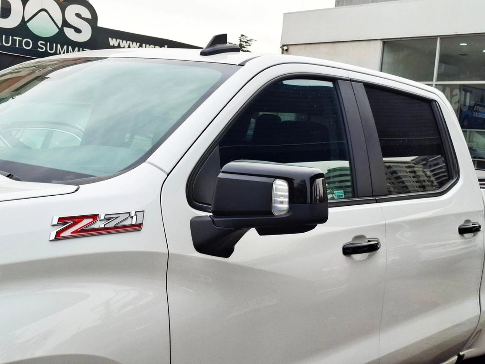 Chevrolet SILVERADO 5.3 LT R TRAIL BOSS Z71 4X4 AT 4P 2025 - Foto 4 de 20