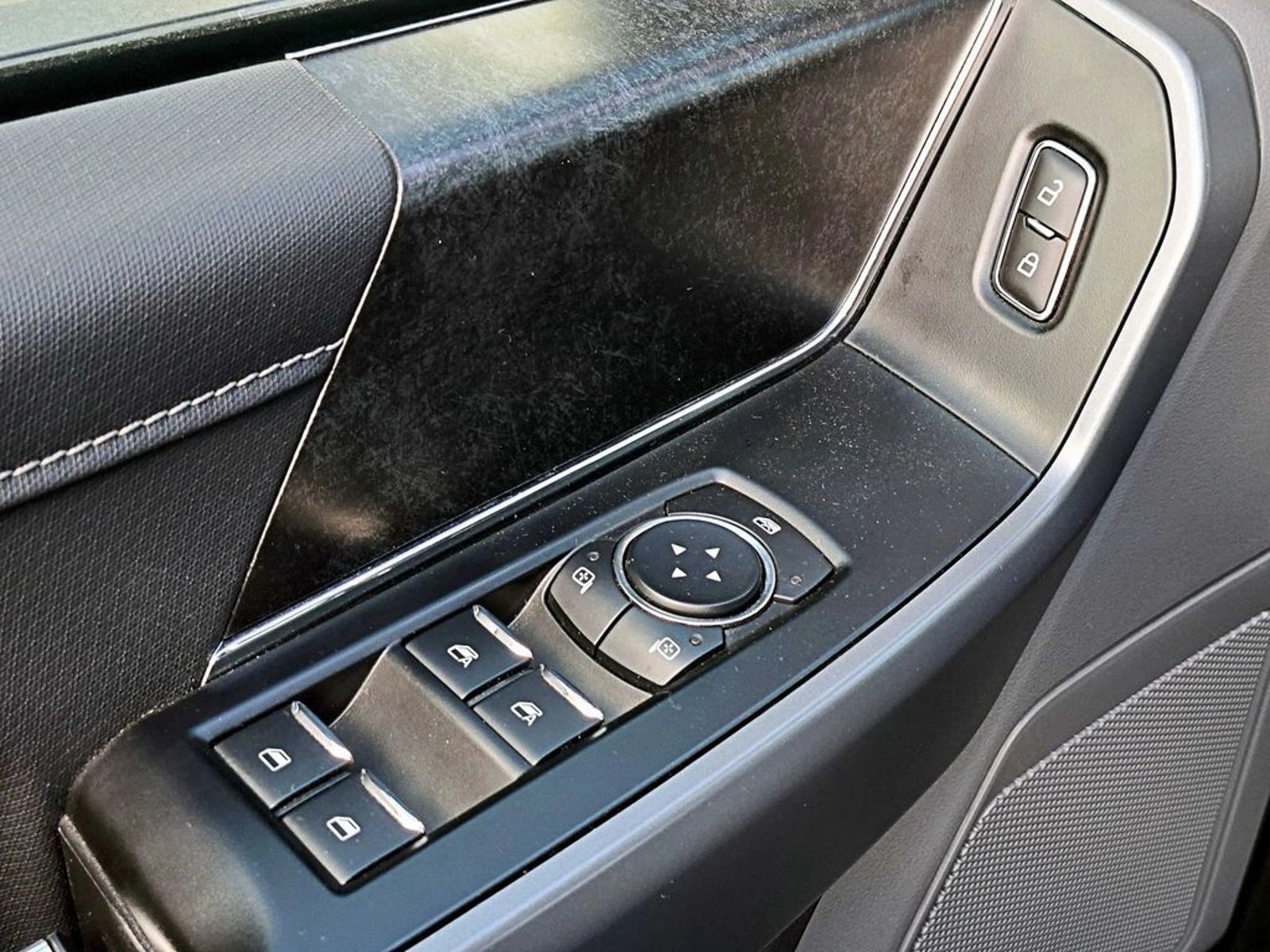 Ford F-150 5.0 XLT AUT 4X4 2024 - Imagen 9 de 17