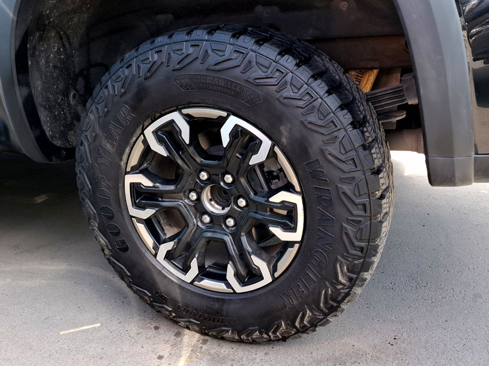 CHEVROLET SILVERADO ZR2 6.2 4X4 AUT 2024 - Imagen 9 de 20