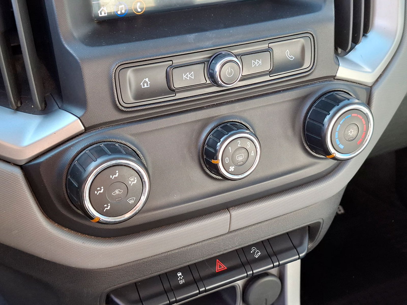 CHEVROLET COLORADO 2.8 LT MT 4X4 2022 - Imagen 17 de 20